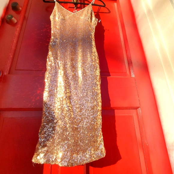 GOLD PARTY Sequin Bodycon Slip Dress 💕 - Picture 2 of 12